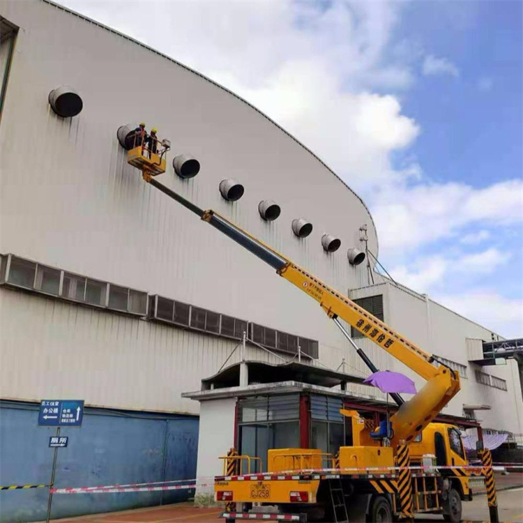 打安镇高空作业车出租服务：专业广告牌安装解决方案