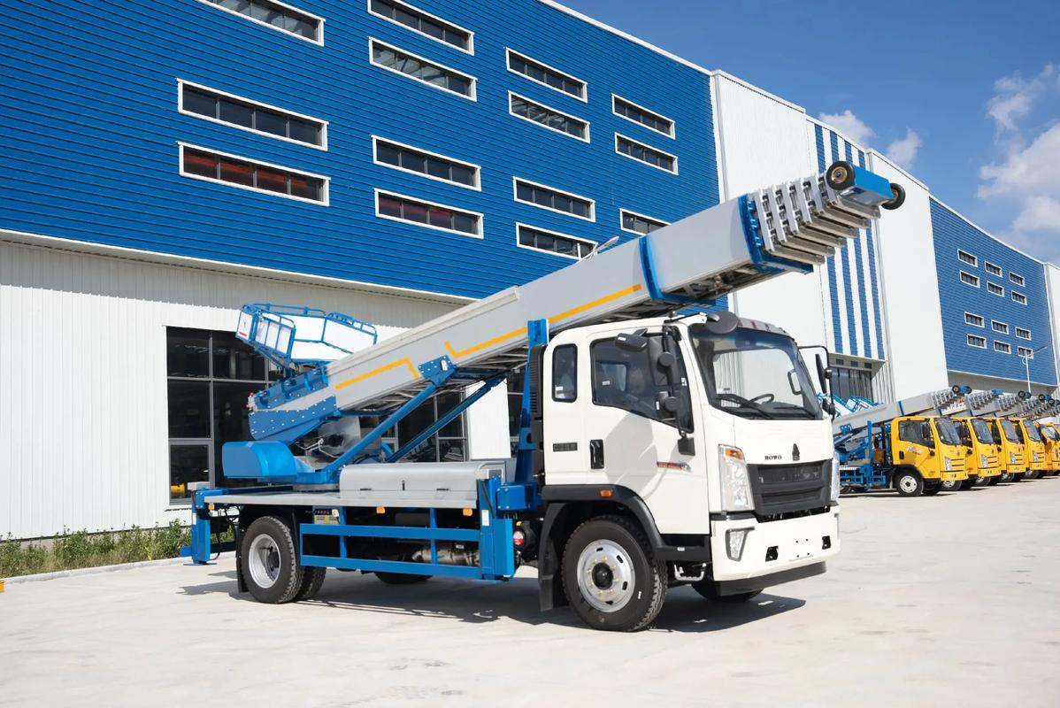 打安镇出租云梯车高空作业车 建筑垃圾搬运